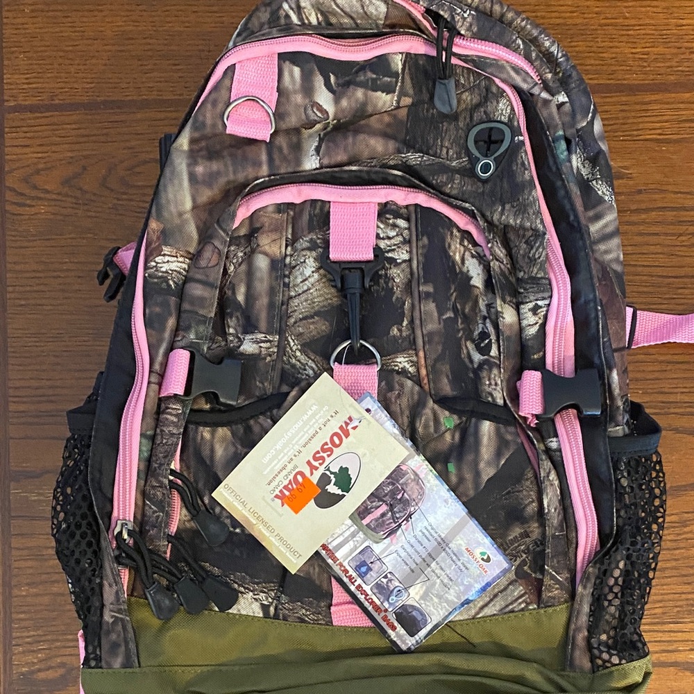 Mossy Oak Olive Camo Backpack with Pink Straps